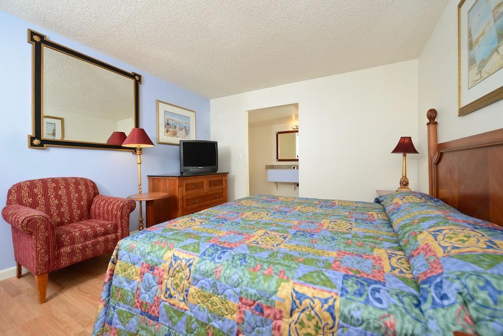 Rodeway Inn Vallejo Exterior photo